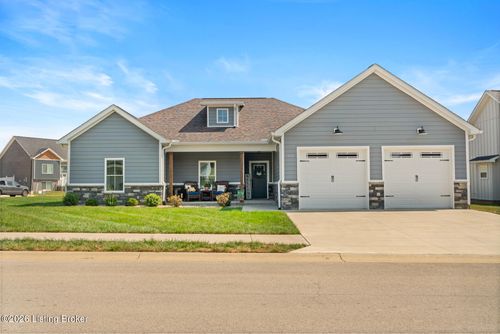 200 Gaston Cir, Elizabethtown, KY, 42701-4914 | Card Image