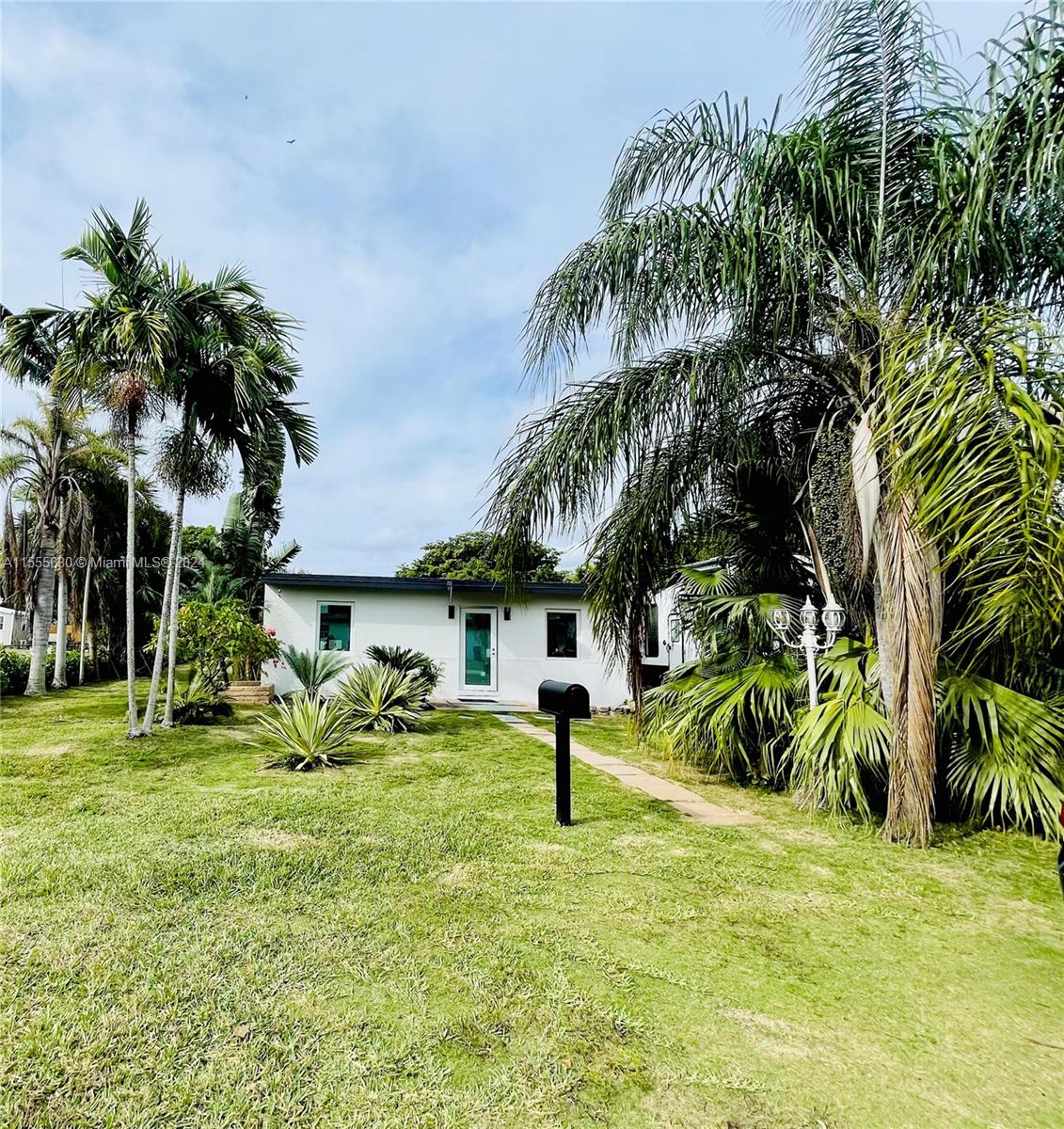 62nd Ct, South Miami, FL 33143