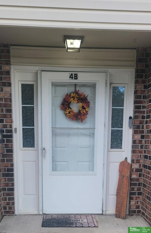 4b-1120 Delmar St, Papillion, NE, 68046-2883 | Card Image