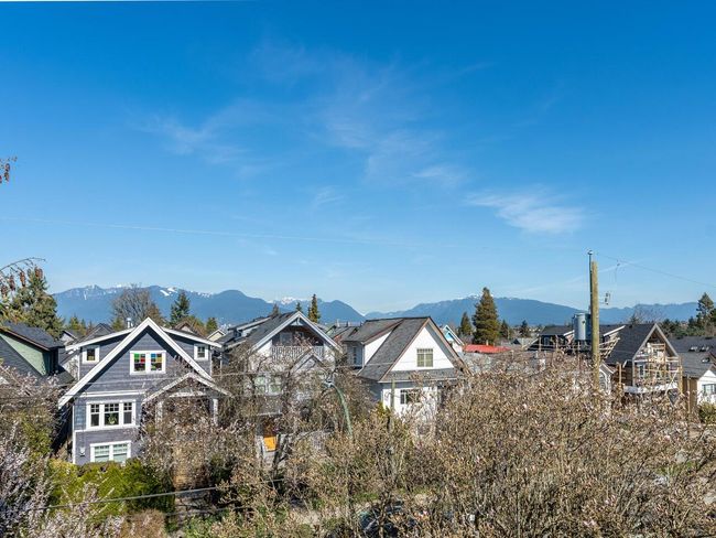 1030 E 14 Th Avenue, Home with 3 bedrooms, 3 bathrooms and 1 parking in Vancouver BC | Image 23