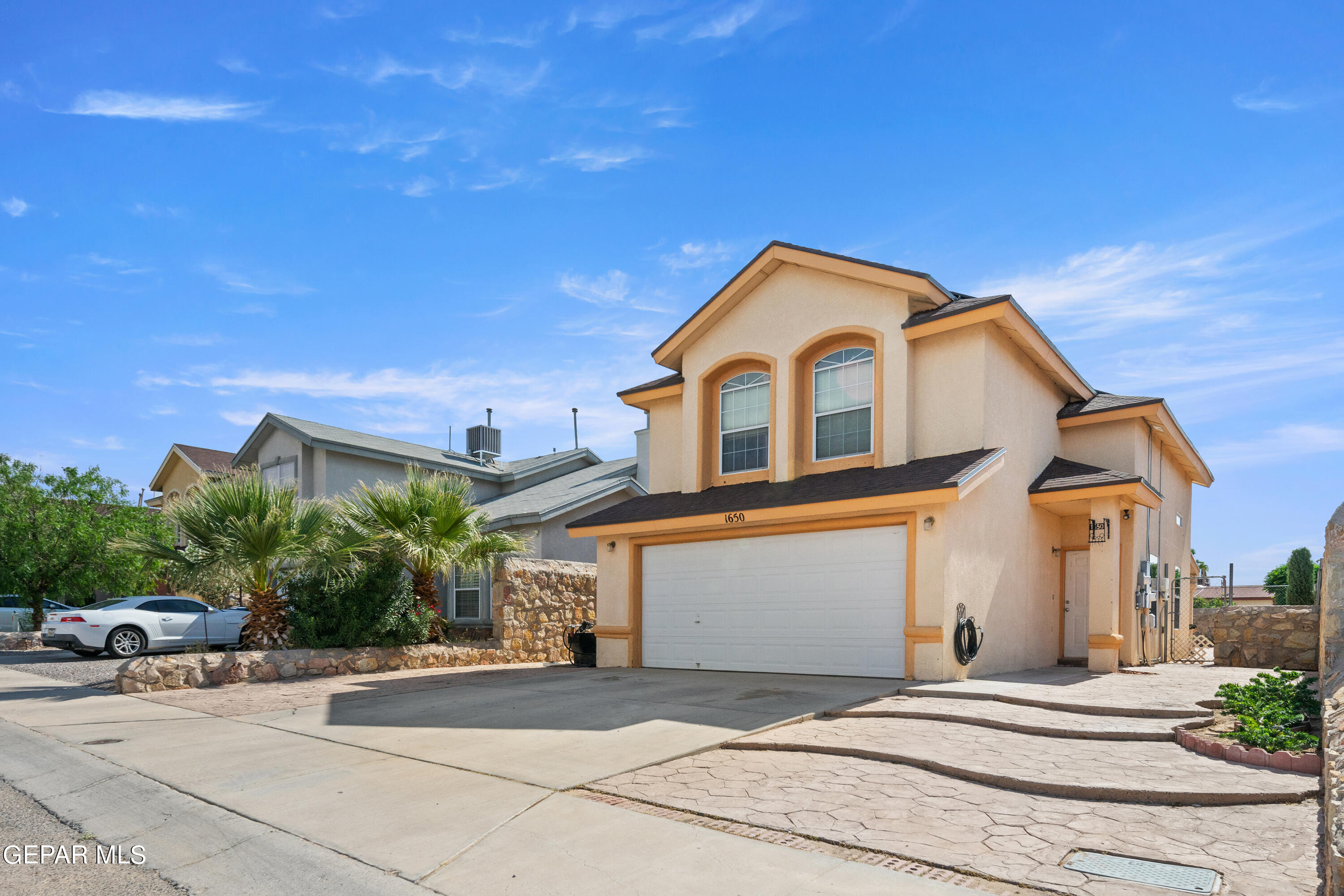 Saint James , El Paso, TX 79936