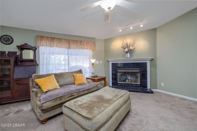 111 Penny Acres Ln, House other with 3 bedrooms, 2 bathrooms and null parking in Welaka FL | Image 7