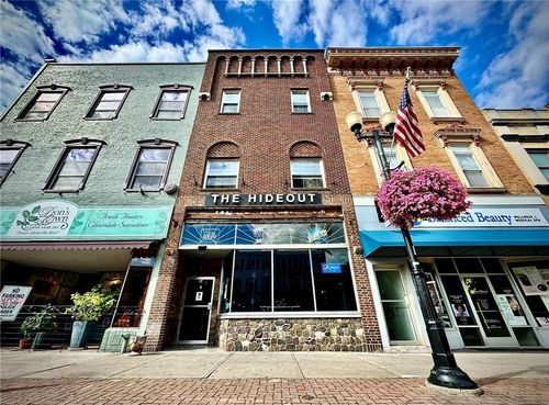 38 Seneca St, Geneva, NY, 14456-3501 | Card Image