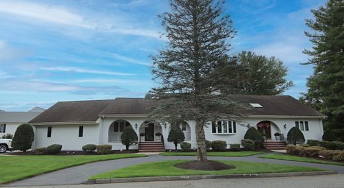 14 Arrowhead Dr, Saugus, MA, 01906-1911 | Card Image