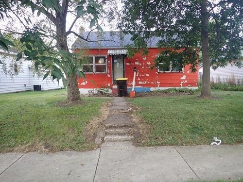 1536 2nd Ave N, Windom, MN, 56101-2009 | Card Image