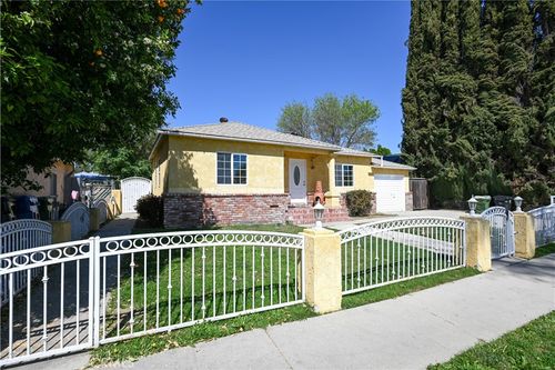 6437 Enfield Ave, Reseda, CA, 91335 | Card Image