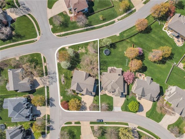 5712 Payne St, House other with 5 bedrooms, 5 bathrooms and null parking in Shawnee KS | Image 48