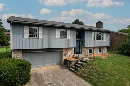 3805 Merridew Way, Lexington, KY, 40514-4036 | Card Image