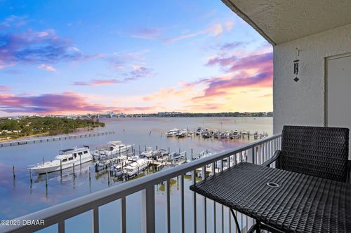 552 Marina Point Dr, Daytona Beach, FL, 32114-5071 | Card Image