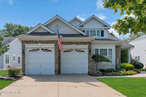 18 Spyglass Dr, Jackson, NJ, 08527-4010 | Card Image
