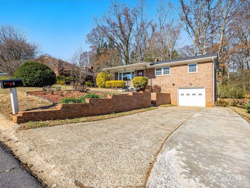 6 Debra Lane, Asheville, NC, 28806 | Card Image