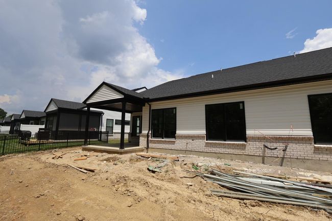 5713 White Pine Ln, House other with 3 bedrooms, 3 bathrooms and null parking in Fairfield Twp OH | Image 5