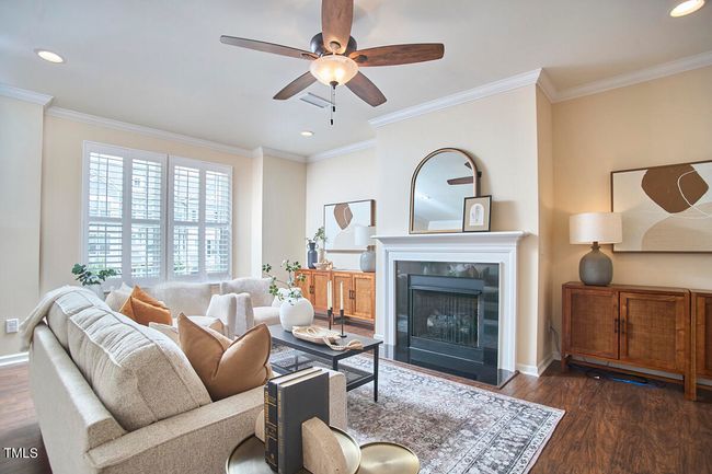 4 - Living Room | Image 4