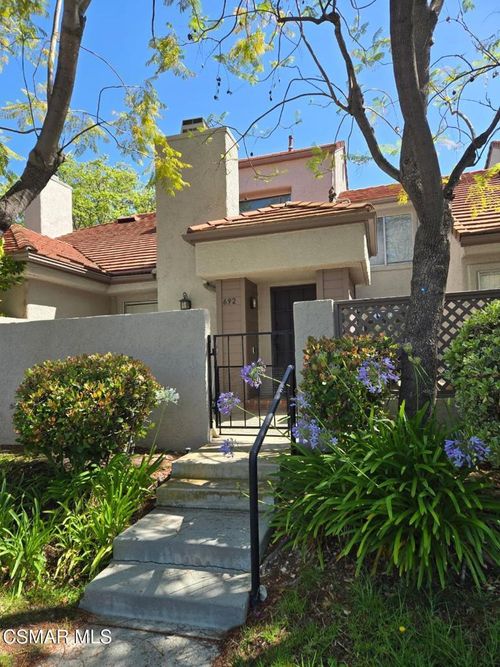 692 Via Colinas, Westlake Village, CA, 91362-5002 | Card Image
