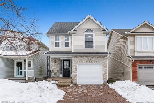 763 Angler Way, Waterloo, ON, N2K4L7 | Card Image