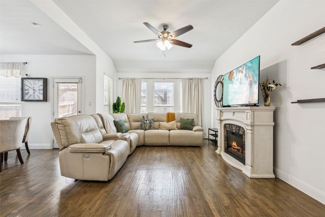 1344 Mountain View Ln, House other with 4 bedrooms, 4 bathrooms and null parking in Kennedale TX | Image 4