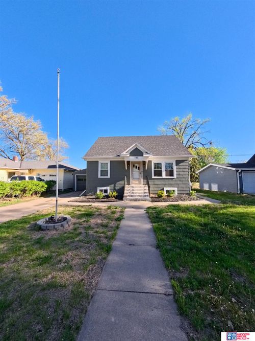 105 E 7th Street, Stromsburg, NE, 68666 | Card Image
