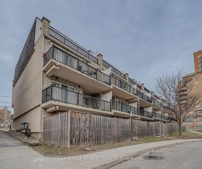 2037 - 3025 Finch Ave W, Condo with 2 bedrooms, 1 bathrooms and 1 parking in North York ON | Image 3