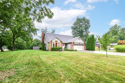 10388 Connaught Dr, Carmel, IN, 46032-9643 | Card Image