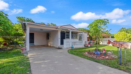 521 Se 5th St, Hialeah, FL, 33010-5328 | Card Image