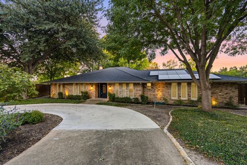 9656 Ravensway Dr, Dallas, TX, 75238-1837 | Card Image