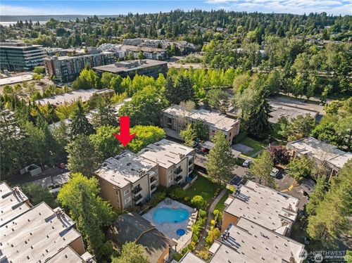 e104-738 Kirkland Cir, Kirkland, WA, 98033-6374 | Card Image
