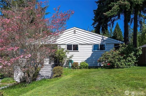 4801 84th St Sw, Mukilteo, WA, 98275-3023 | Card Image