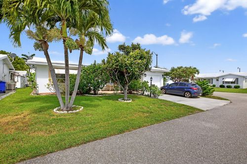3051 Nw 1st Dr, Pompano Beach, FL, 33064-3810 | Card Image