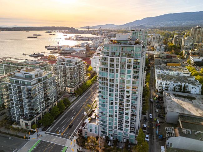 1107 - 188 E Espl, Condo with 1 bedrooms, 1 bathrooms and 1 parking in North Vancouver BC | Image 23