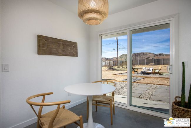 4742 Avenida La Flora Desierta, House other with 2 bedrooms, 1 bathrooms and 3 parking in Joshua Tree CA | Image 7