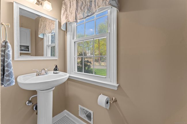 28 Hilltop Dr, House other with 4 bedrooms, 3 bathrooms and 6 parking in Trumbull CT | Image 22