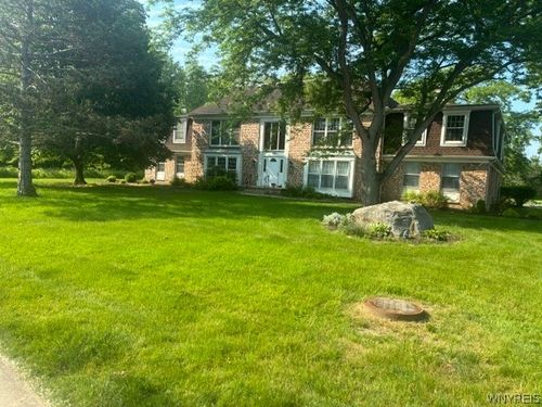 7-100 Carriage Dr Drive, Orchard Park, NY, 14127 | Card Image