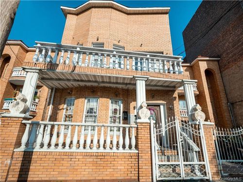 1392 Commonwealth Ave, Bronx, NY, 10472-1804 | Card Image