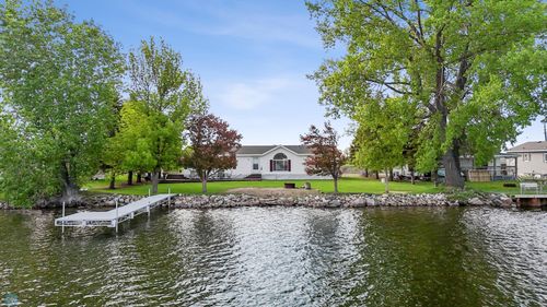 3022 E Sandy Beach Rd, Hatton, ND, 58240-9062 | Card Image