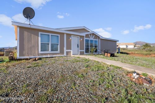 9915 E Cranberry Rd, Dewey-Humboldt, AZ, 86327-7469 | Card Image