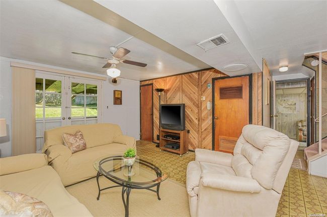 Lower Level Den | Image 16