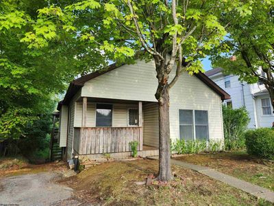 33 Garfield Street, House other with 2 bedrooms, 1 bathrooms and 2 parking in Westover WV | Image 1