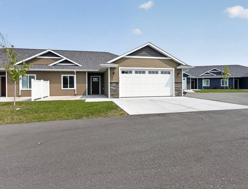 676 Voyager Dr, Alexandria, MN, 56308-3102 | Card Image