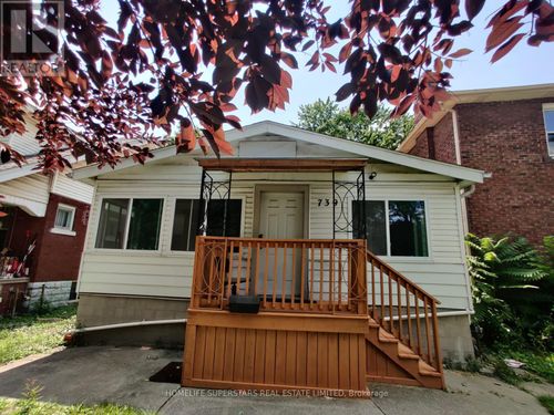 739 Campbell Ave, Windsor, ON, N9B2H6 | Card Image