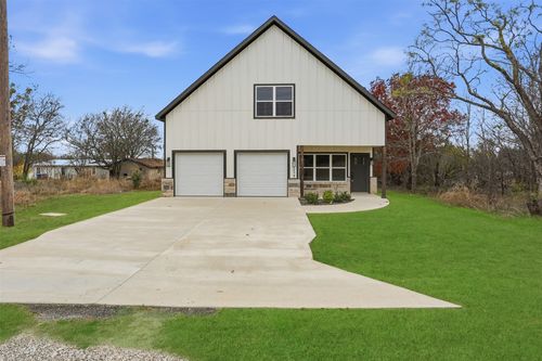 5529 Mercedes Cir, Granbury, TX, 76048-6545 | Card Image