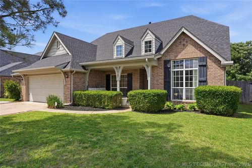 11720 S Vine St, Jenks, OK, 74037-4342 | Card Image