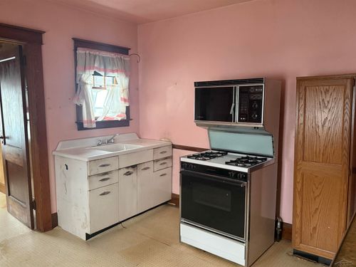 2617 Janes Ave, Saginaw, MI, 48601-1559 | Card Image