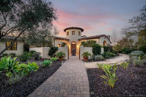 7552 Montien Rd, San Diego, CA, 92127-3801 | Card Image