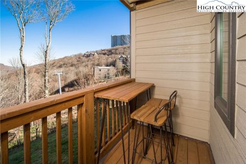 215-102 Sugar Ski Dr, Sugar Mountain, NC, 28604-7145 | Card Image