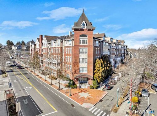 325-35 W Broad St, Stamford, CT, 06902-3771 | Card Image