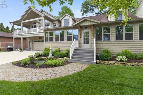 613 Plum Avenue, Lakeside, OH, 43440 | Card Image