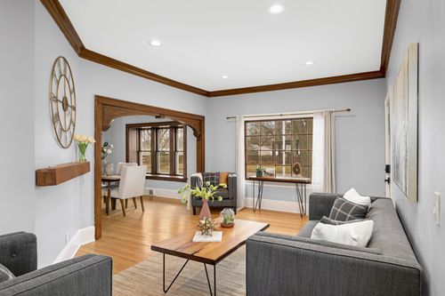 4100 Vera Cruz Ave N, Robbinsdale, MN, 55422-1725 | Card Image