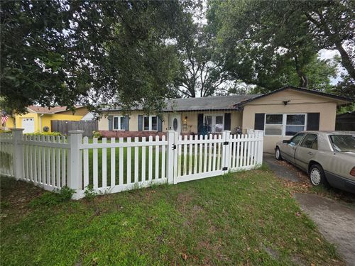 2203 Riverside Park Rd, Orlando, FL, 32810-3822 | Card Image