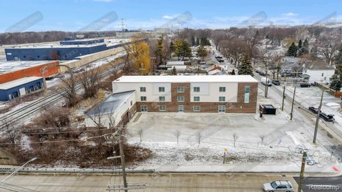 3-4504 Oakwood Blvd, Melvindale, MI, 48122-1400 | Card Image