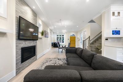 288 E 59th Ave, House other with 8 bedrooms, 6 bathrooms and null parking in Vancouver BC | Image 3